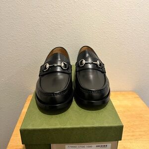 Gucci Black Leather Loafers with Silver horsebit Buckle